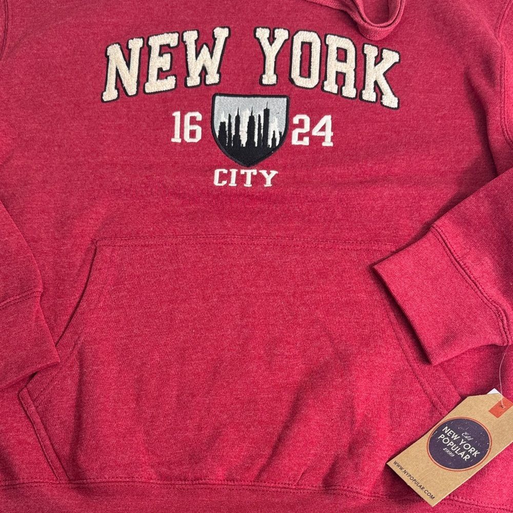 UNISEX New York Graphic Red Pullover Hoodie Sz Large NWT - Picture 5 of 7